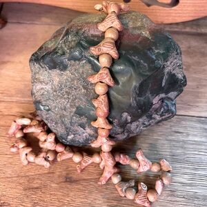 Vintage bird necklace - stone